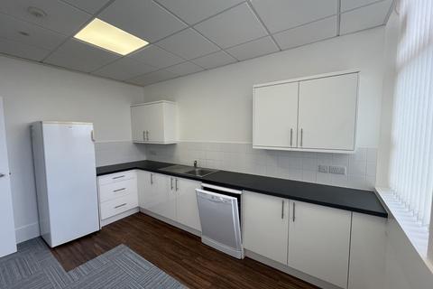 Office to rent, Haywards Heath RH16