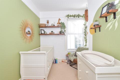 2 bedroom flat for sale, North End Avenue, North End, Portsmouth, Hampshire