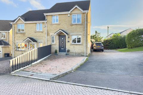 3 bedroom semi-detached house for sale, Spruce Heights, Hove Edge, HD6 2JS