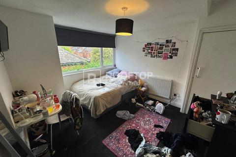 7 bedroom house to rent, Cardigan Road, Leeds LS6