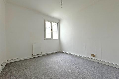 2 bedroom ground floor flat for sale, Brading Road, Brighton BN2