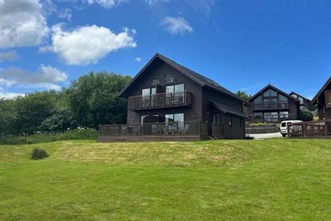 2 bedroom chalet for sale, Winnard's Perch  St Columb Major