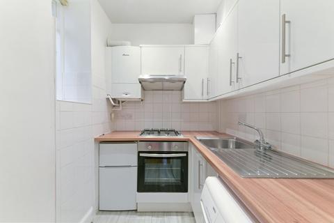 1 bedroom flat for sale, Claremont Gardens, Surbiton KT6