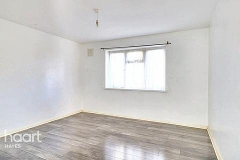 2 bedroom flat for sale, Hornbeam Road, Hayes