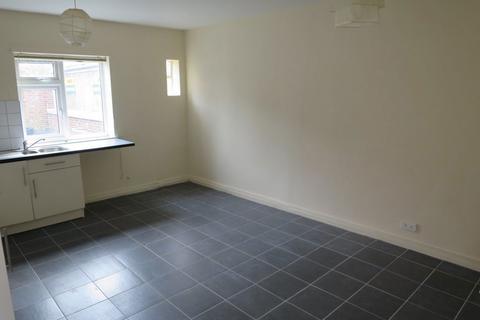 5 bedroom flat to rent, London Road