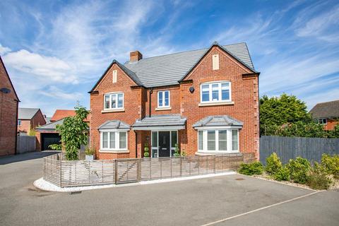 5 bedroom detached house for sale, Pineview Drive Leigh Sinton Malvern, Worcestershire, WR13 5FB