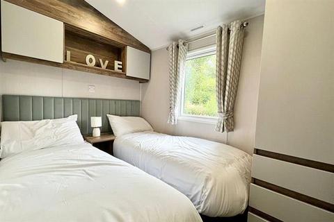 3 bedroom lodge for sale, Sleaford Road Tattershall