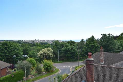 4 bedroom flat for sale, Ochiltree Close, Hastings