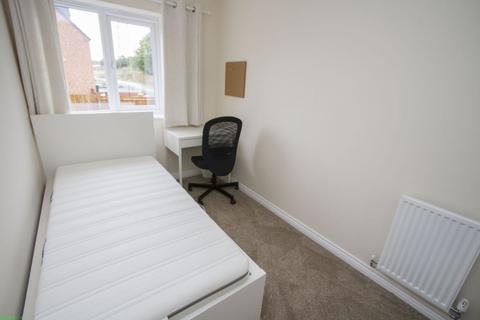 3 bedroom semi-detached house to rent, Canley, Coventry CV4
