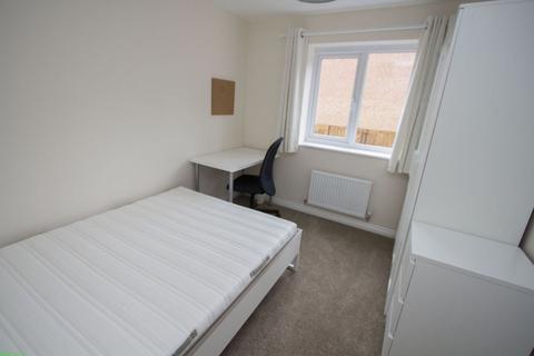 3 bedroom semi-detached house to rent, Canley, Coventry CV4