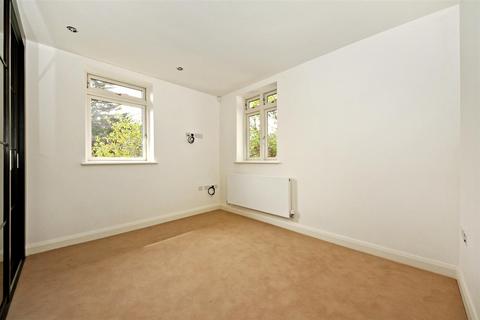 2 bedroom flat for sale, Aylestone Avenue, Brondesbury Park, London