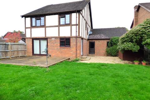 4 bedroom detached house to rent, FETCHAM