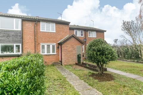 2 bedroom terraced house to rent, Ladywood Road, Herts SG14