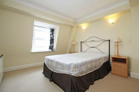 2 bedroom flat to rent, Chicheley Street, London SE1