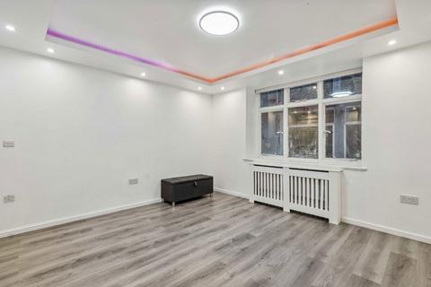 Studio for sale, Crane Court, London EC4A