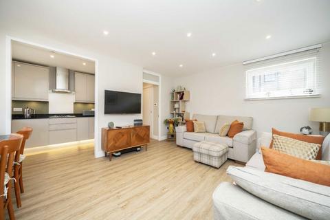 1 bedroom flat for sale, Charlton Place, London N1