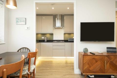 1 bedroom flat for sale, Charlton Place, London N1