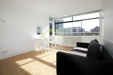 1 bedroom flat to rent, Golden Lane Estate, London EC1Y