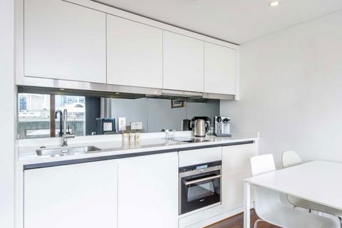 921 Frobisher Crescent, London, EC2Y 8HD