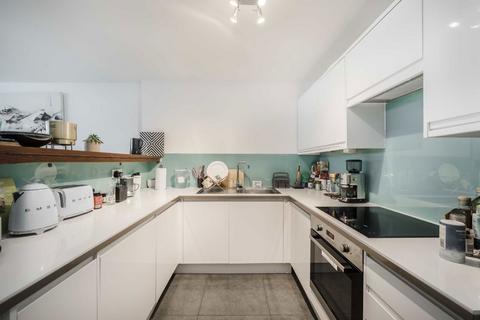 2 bedroom flat for sale, Brunswick Centre, London WC1N