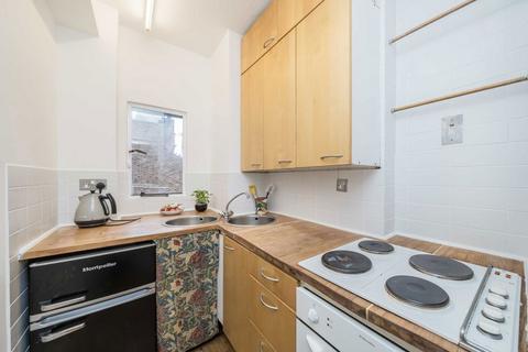 1 bedroom flat for sale, University Street, London WC1E