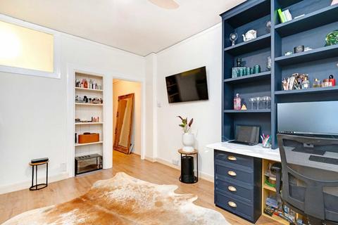 Studio for sale, Woburn Place, London WC1H