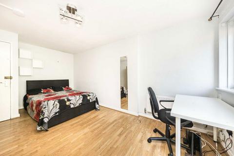 2 bedroom flat for sale, Seaford Street, London WC1H