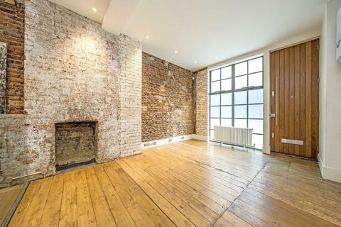 2 bedroom house to rent, Middle Street, London EC1A