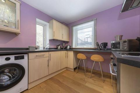 1 bedroom flat for sale, Tottenham Street, London W1T