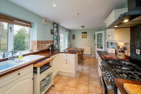 3 bedroom detached house for sale, Oaklands View, Cowes