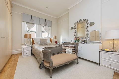 9 Rivercourt Road, London, W6 9LD