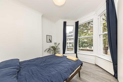 6 bedroom house for sale, Hammersmith Grove, London W6