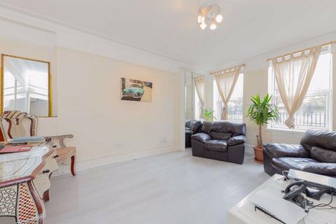 3 bedroom flat for sale, Talgarth Road, London W14