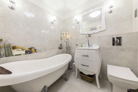 1 bedroom flat for sale, Russell Road, London W14