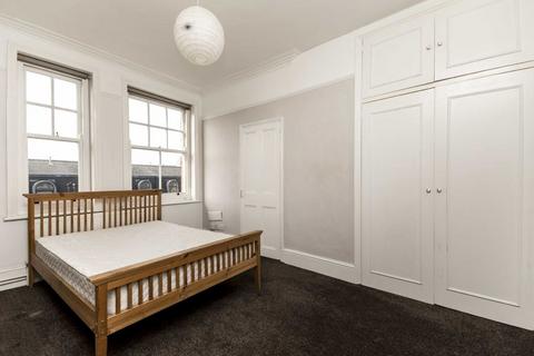 3 bedroom flat for sale, Bishop Kings Road, London W14