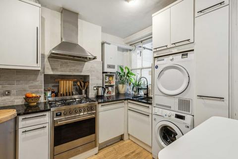 3 bedroom flat for sale, Queen's Club Gardens, London W14