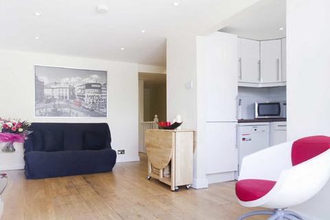 3 bedroom flat for sale, King Street, London W6