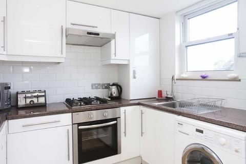 3 bedroom flat for sale, King Street, London W6