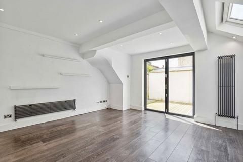 2 bedroom maisonette for sale, Adelaide Grove, London W12