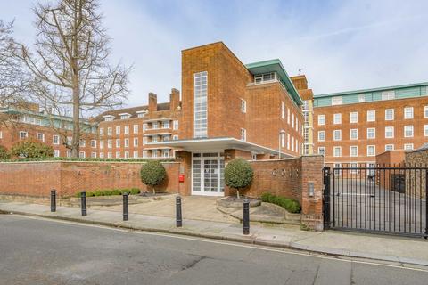 Ravenscourt Gardens, London W6