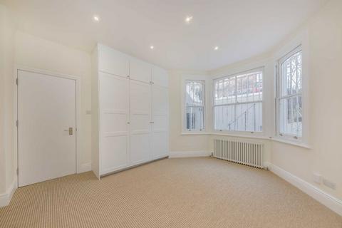 1 bedroom flat for sale, Aynhoe Road, London W14