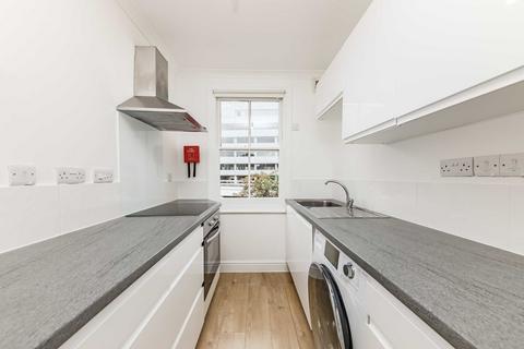 3 bedroom flat for sale, Hammersmith Grove, London W6