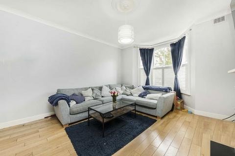 1 bedroom flat to rent, Coningham Road, London W12