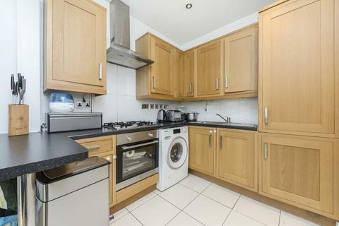 1 bedroom flat to rent, Coningham Road, London W12