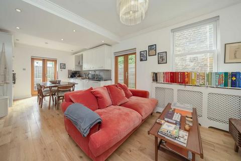 2 bedroom flat to rent, Lakeside Road, London W14