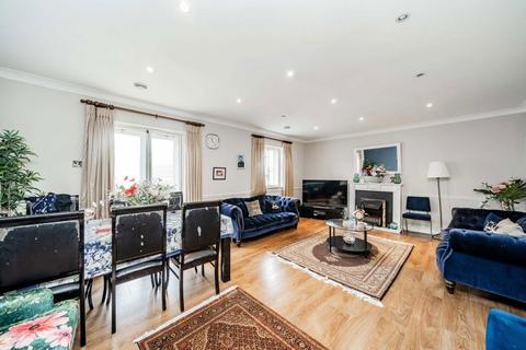 2 bedroom flat for sale, Russell Road, London W14