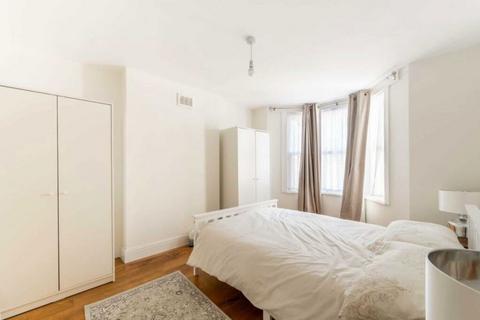 1 bedroom flat to rent, Tadmor Street, London W12