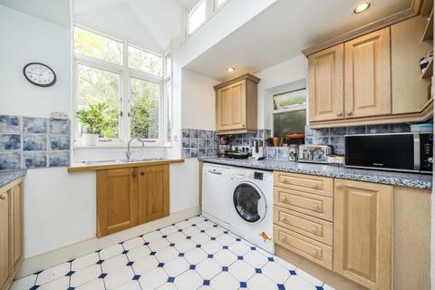 2 bedroom flat for sale, Rusthall Avenue, London W4