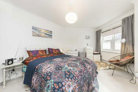 2 bedroom flat for sale, Lower Mall, London W6