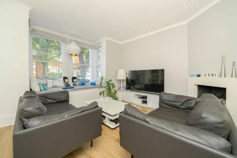 4 bedroom house for sale, Cleveland Avenue, London W4